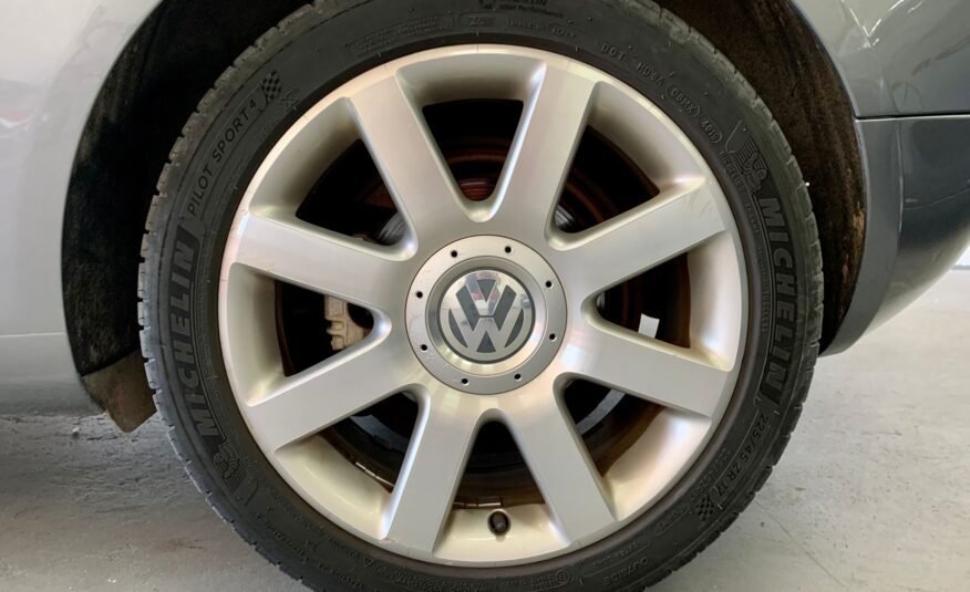 VOLKSWAGEN Golf 2.0 TDI SPORTLINE