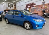 TOYOTA AURIS 2.0