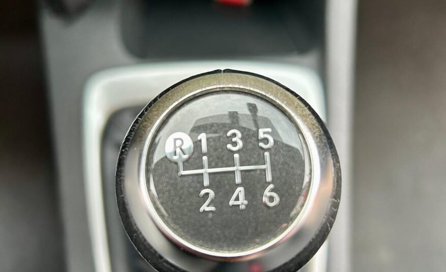 TOYOTA AURIS 2.0