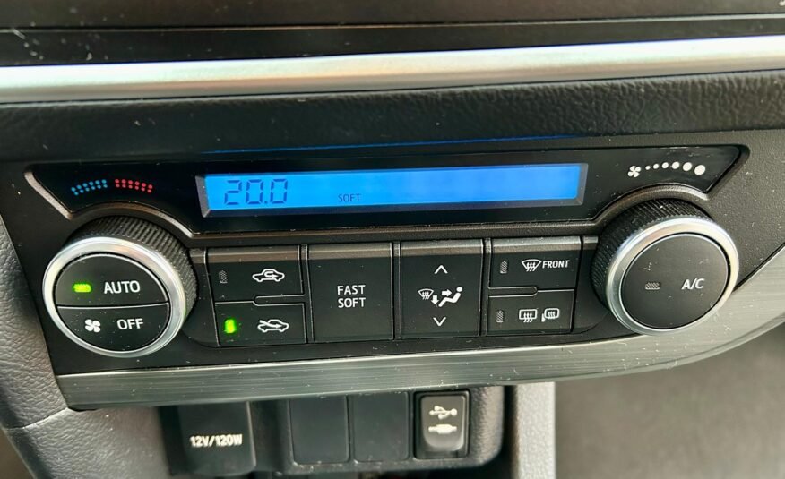 TOYOTA AURIS 2.0