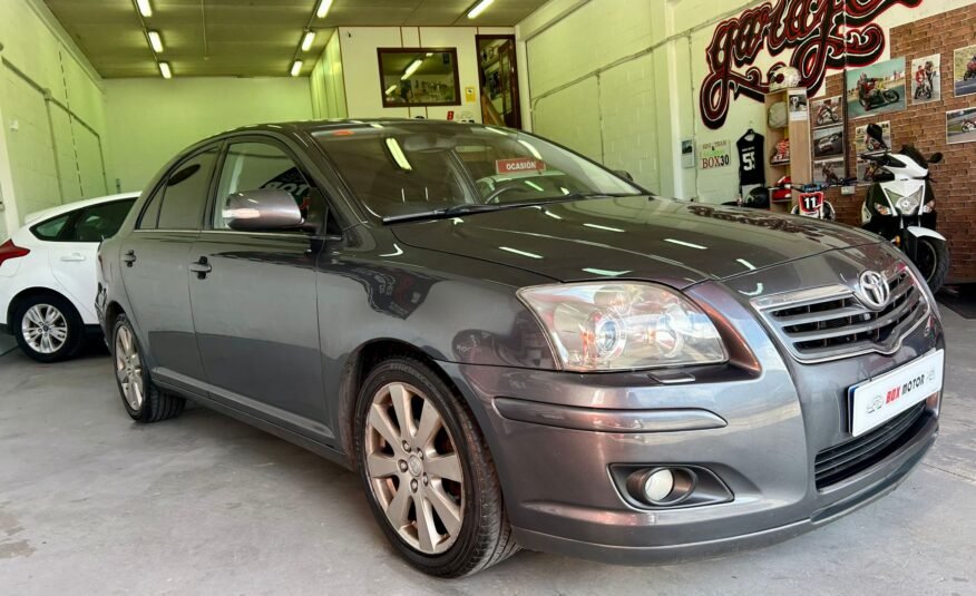 TOYOTA AVENSIS 2.2 D4D Executive