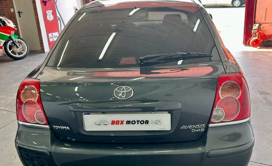 TOYOTA AVENSIS 2.2 D4D Executive
