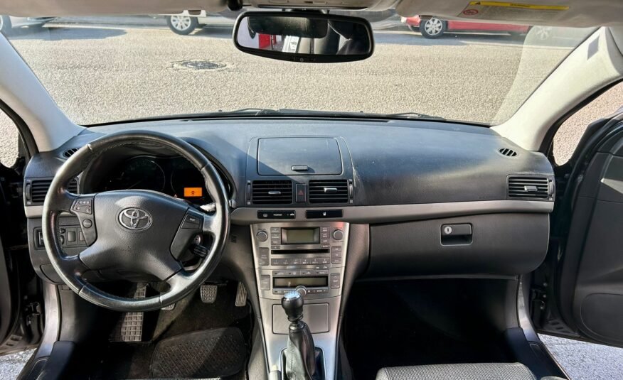 TOYOTA AVENSIS 2.2 D4D Executive