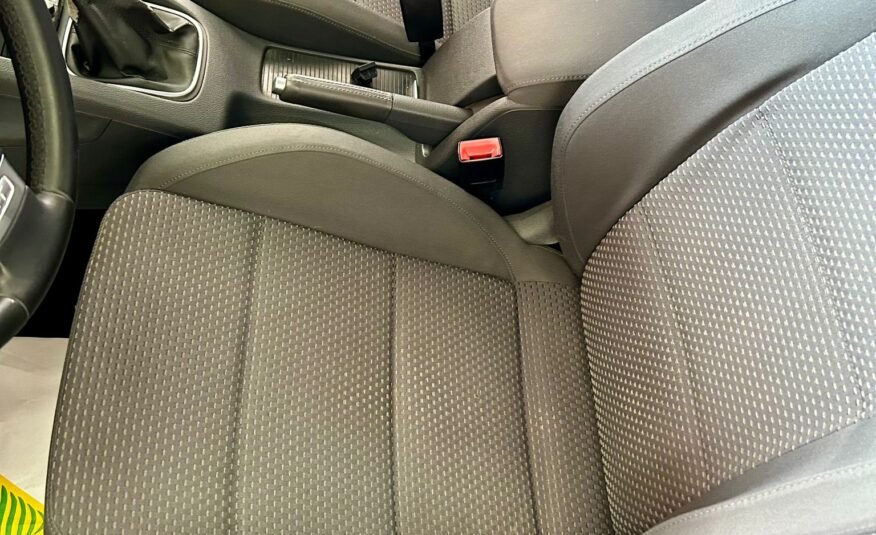 VOLKSWAGEN Golf V 1.9 GT SPORT