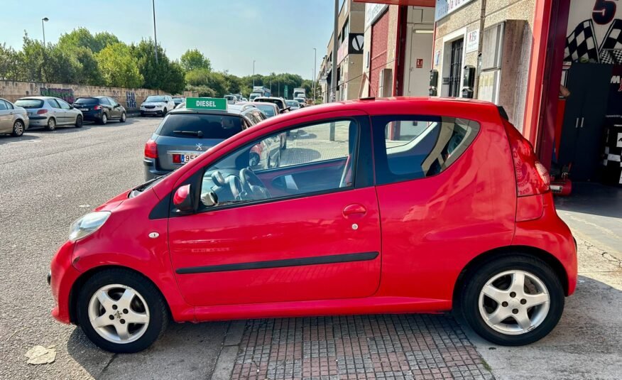 PEUGEOT 107 URBAN MOVE 1.4 HDi 3p.