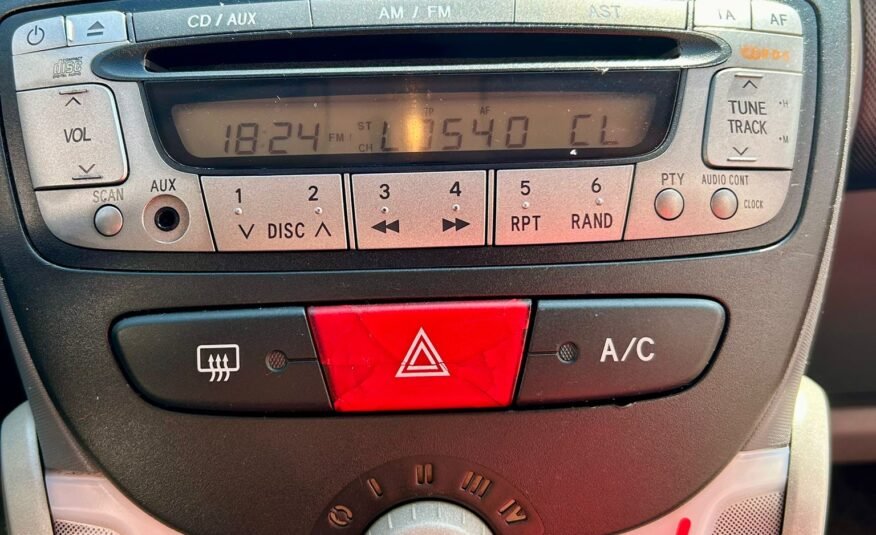 PEUGEOT 107 URBAN MOVE 1.4 HDi 3p.