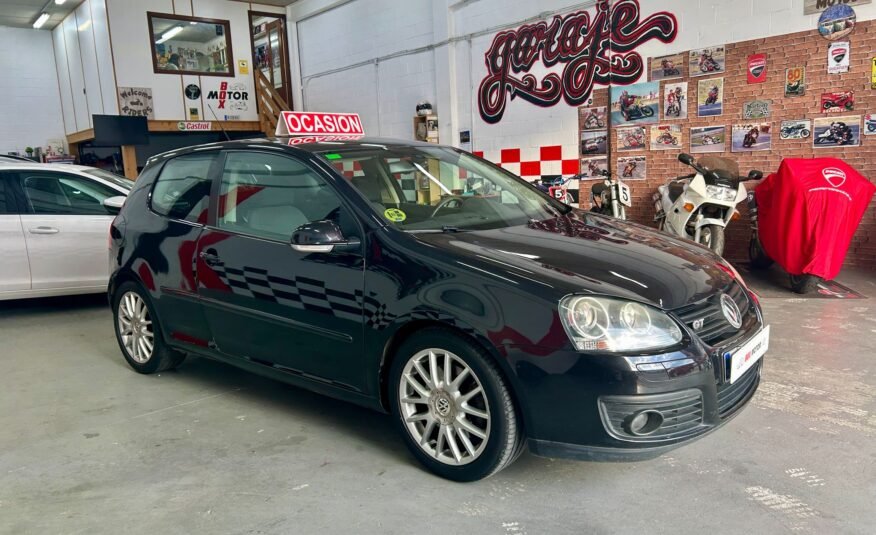 VOLKSWAGEN Golf V GT 2.0 TDI