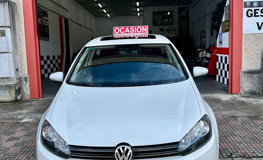 VOLKSWAGEN GOLF VI 1.6 TDI SPORT