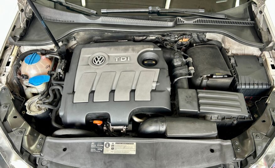 VOLKSWAGEN GOLF VI 1.6 TDI SPORT