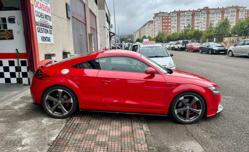 AUDI TT SLINE QUATTRO R32 (V6)