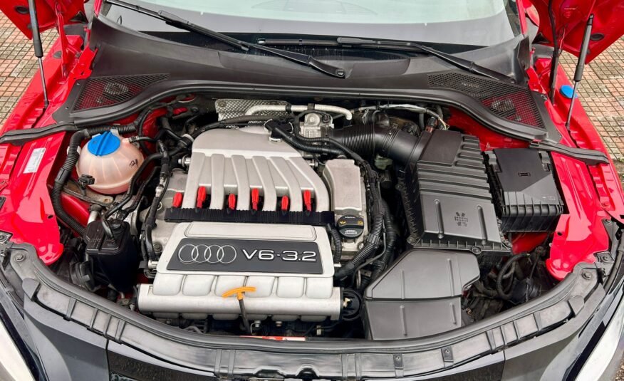 AUDI TT SLINE QUATTRO R32 (V6)