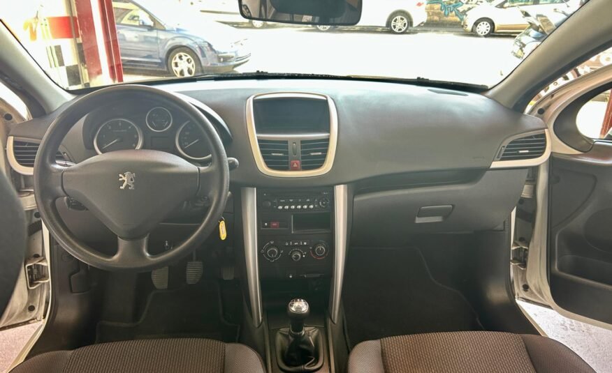PEUGEOT 207 X-LINE 1.4 HDI