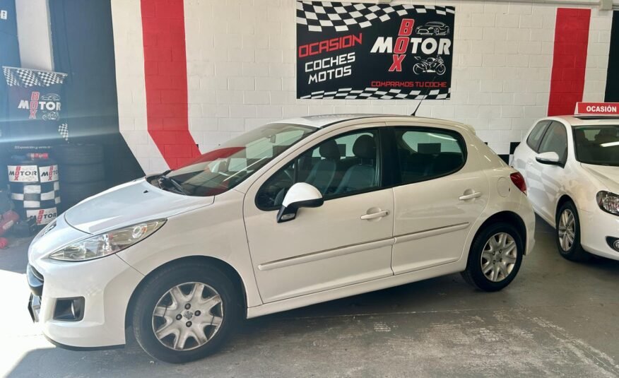PEUGEOT 207 X-LINE 1.4 HDI