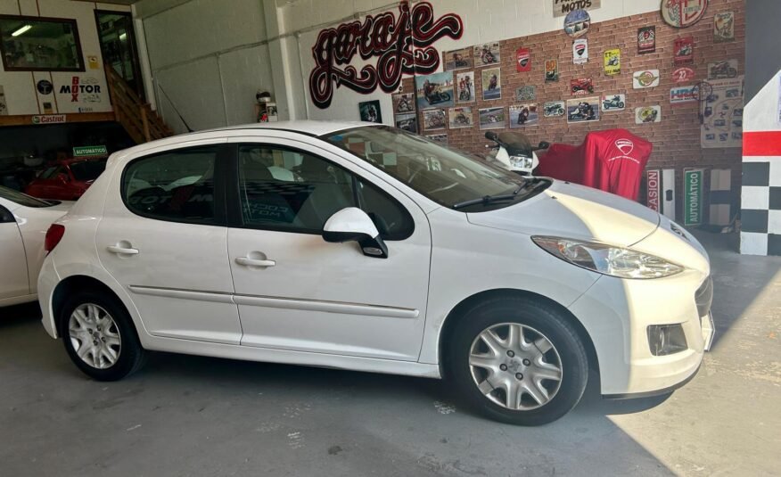 PEUGEOT 207 X-LINE 1.4 HDI