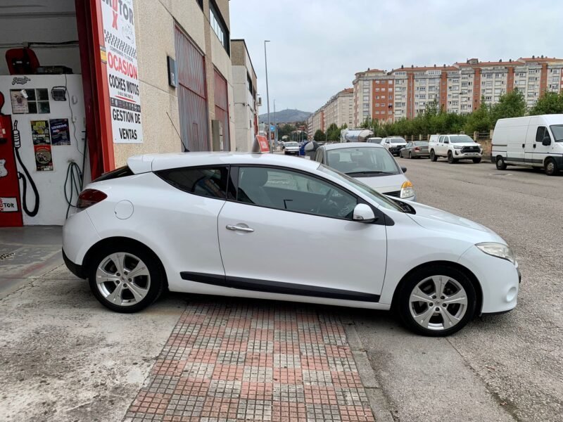 RENAULT Megane Dynamique 1.5dCi