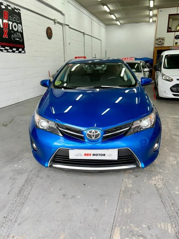 TOYOTA AURIS 2.0
