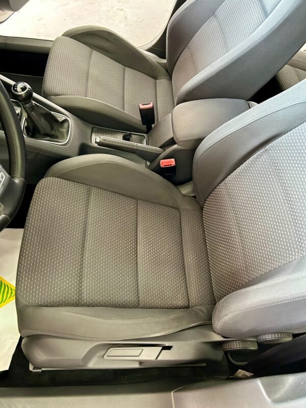 VOLKSWAGEN Golf V 1.9 GT SPORT