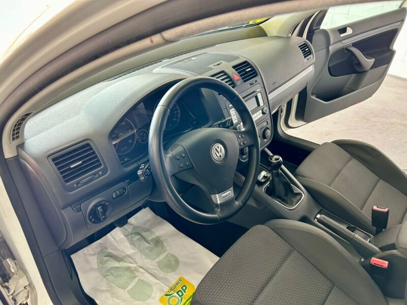 VOLKSWAGEN Golf V 1.9 GT SPORT