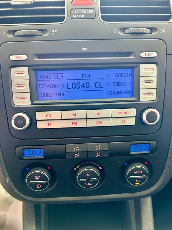 VOLKSWAGEN Golf V 1.9 GT SPORT