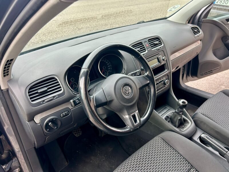 VOLKSWAGEN Golf VI 2.0 TDI ADVANCE