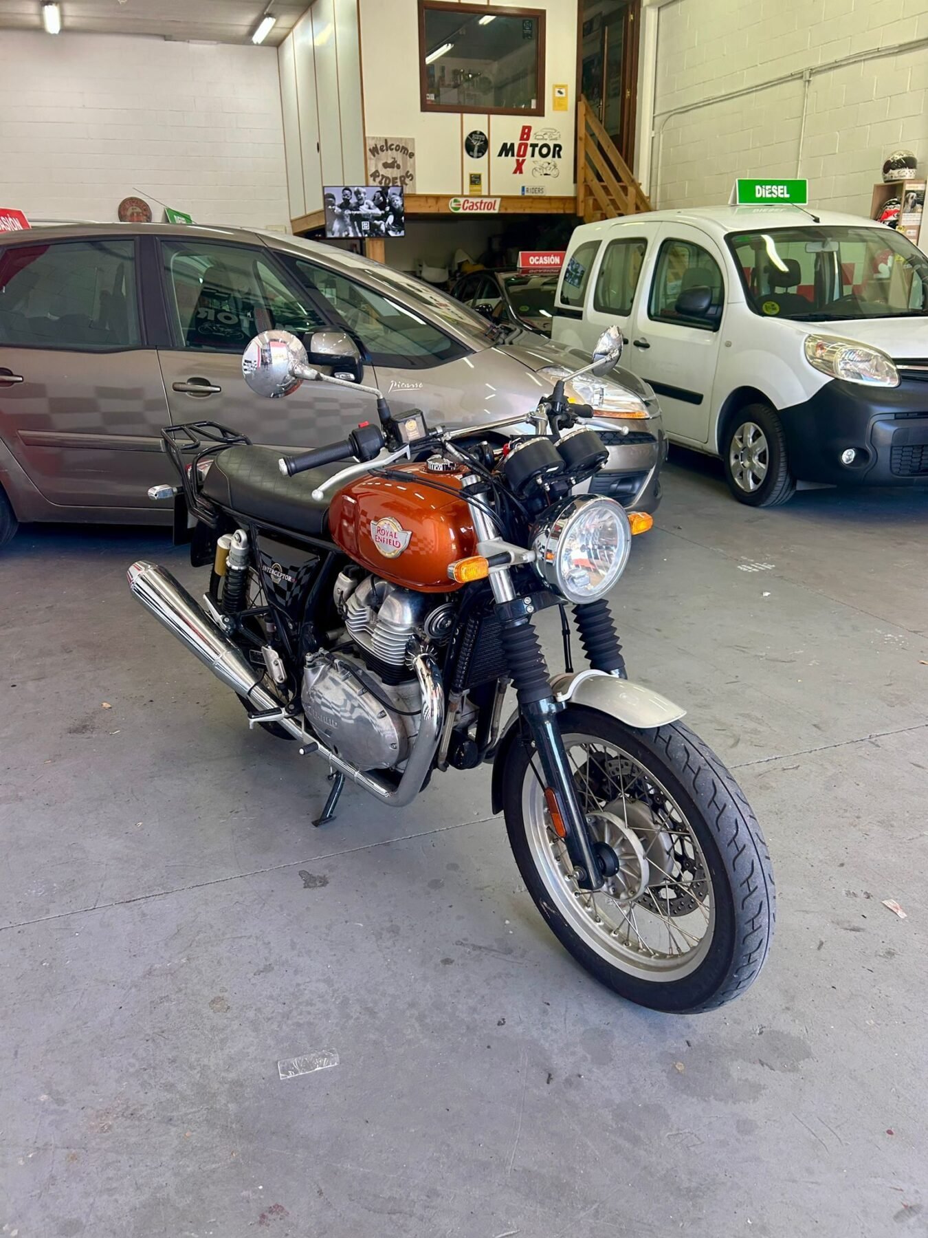 ROYAL INTERCEPTOR 650