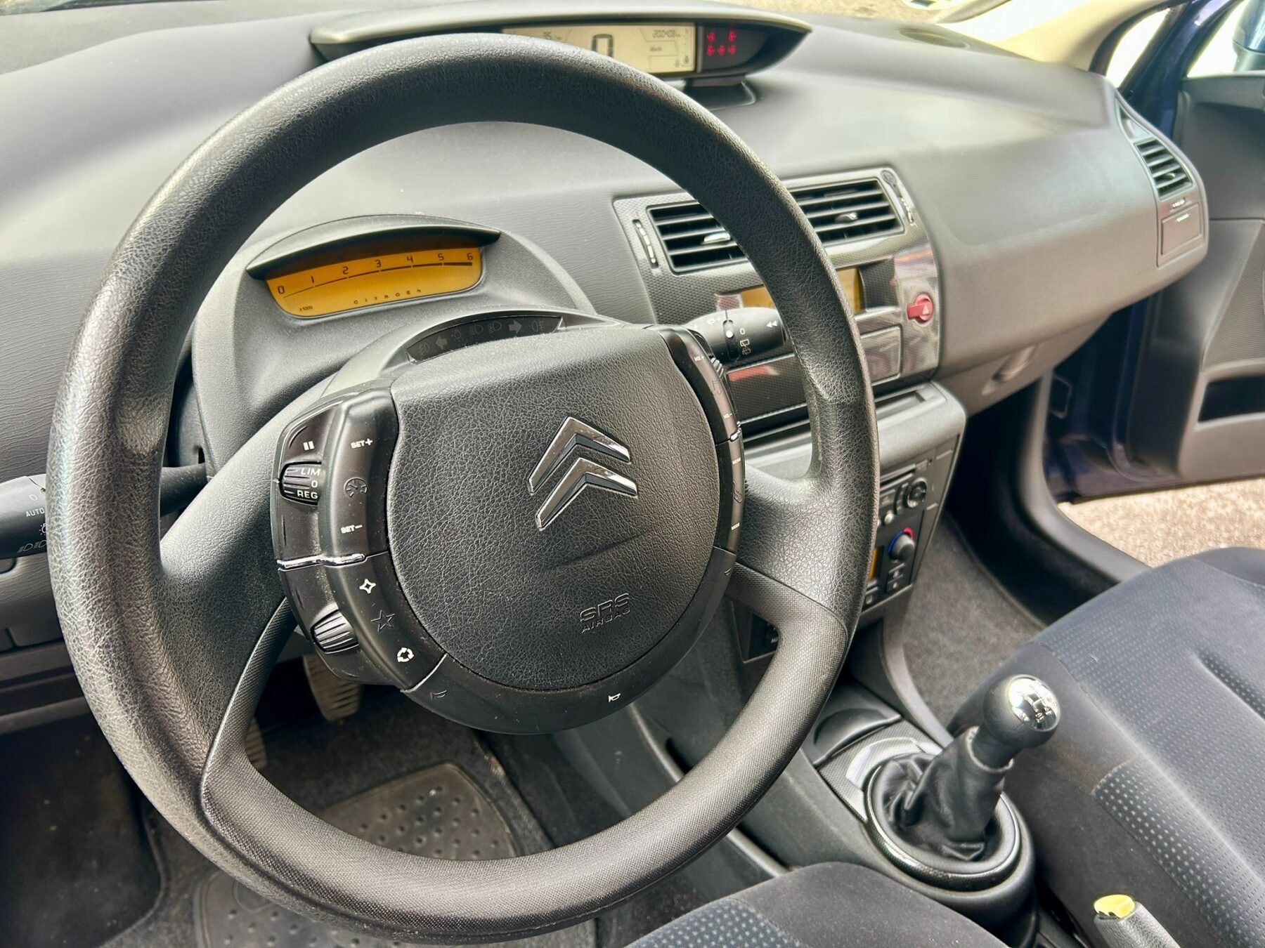 CITROEN C4 1.6 HDI STYLE
