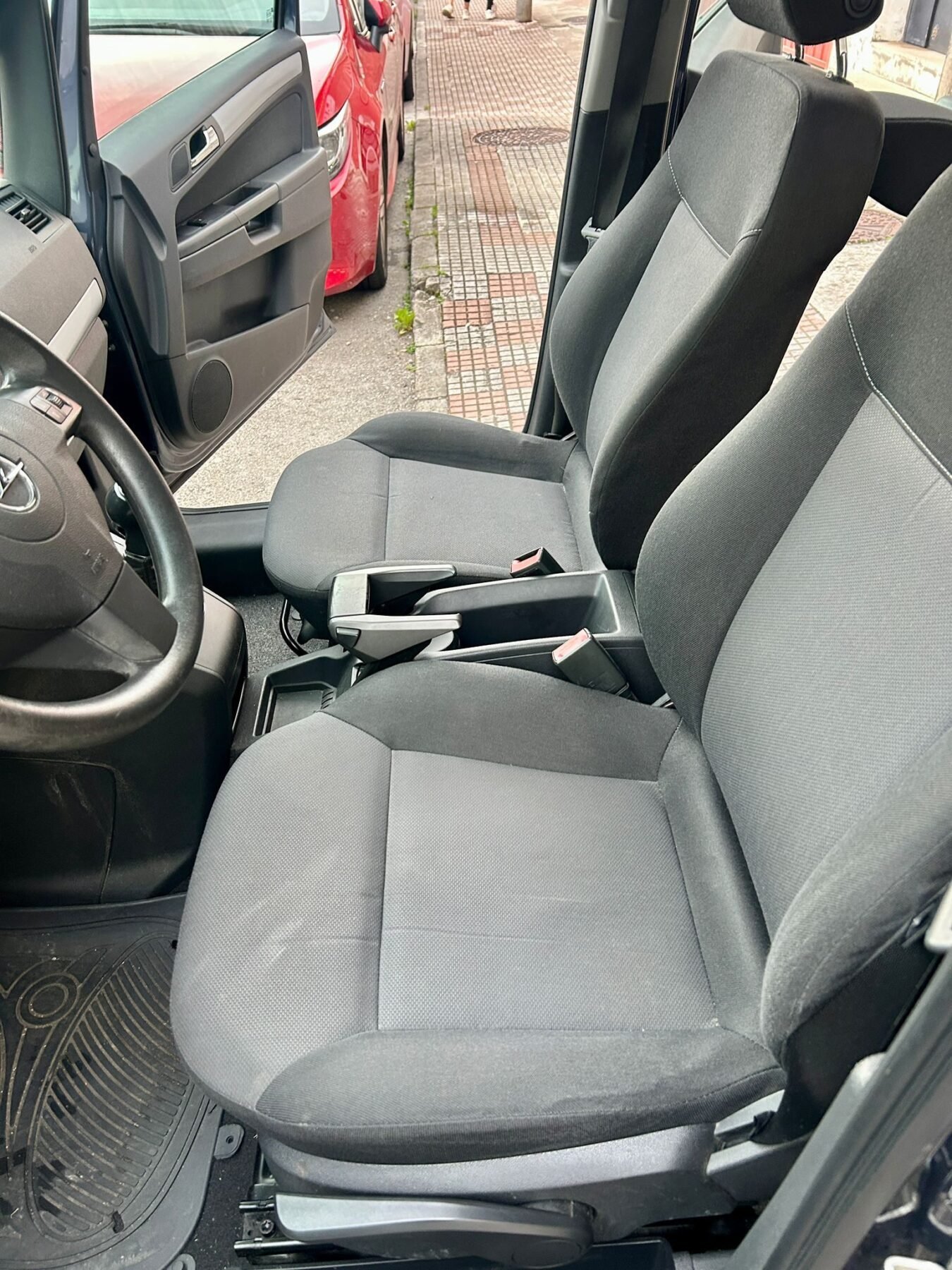 OPEL ZAFIRA 1.9 CDTI COSMO