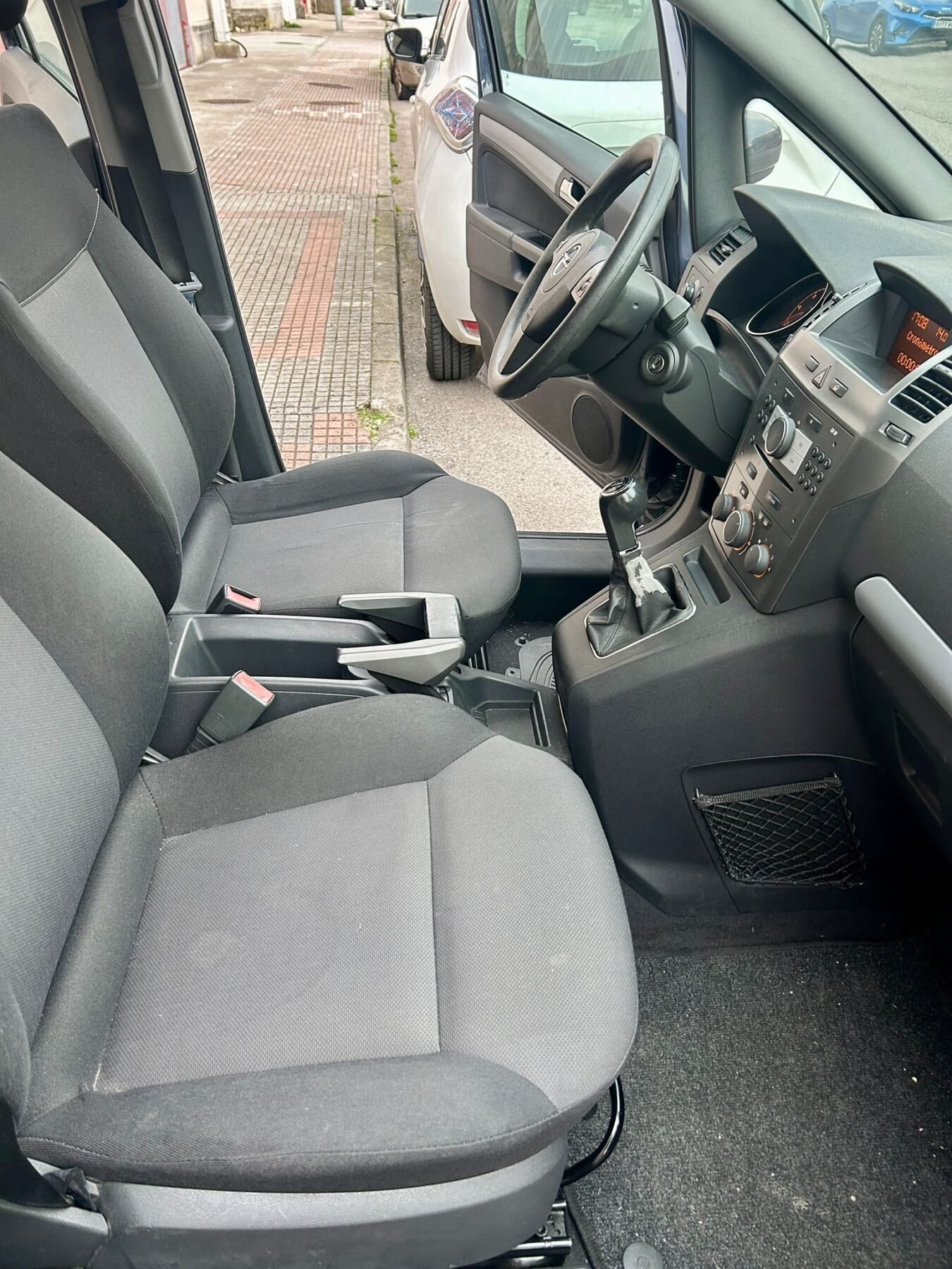 OPEL ZAFIRA 1.9 CDTI COSMO