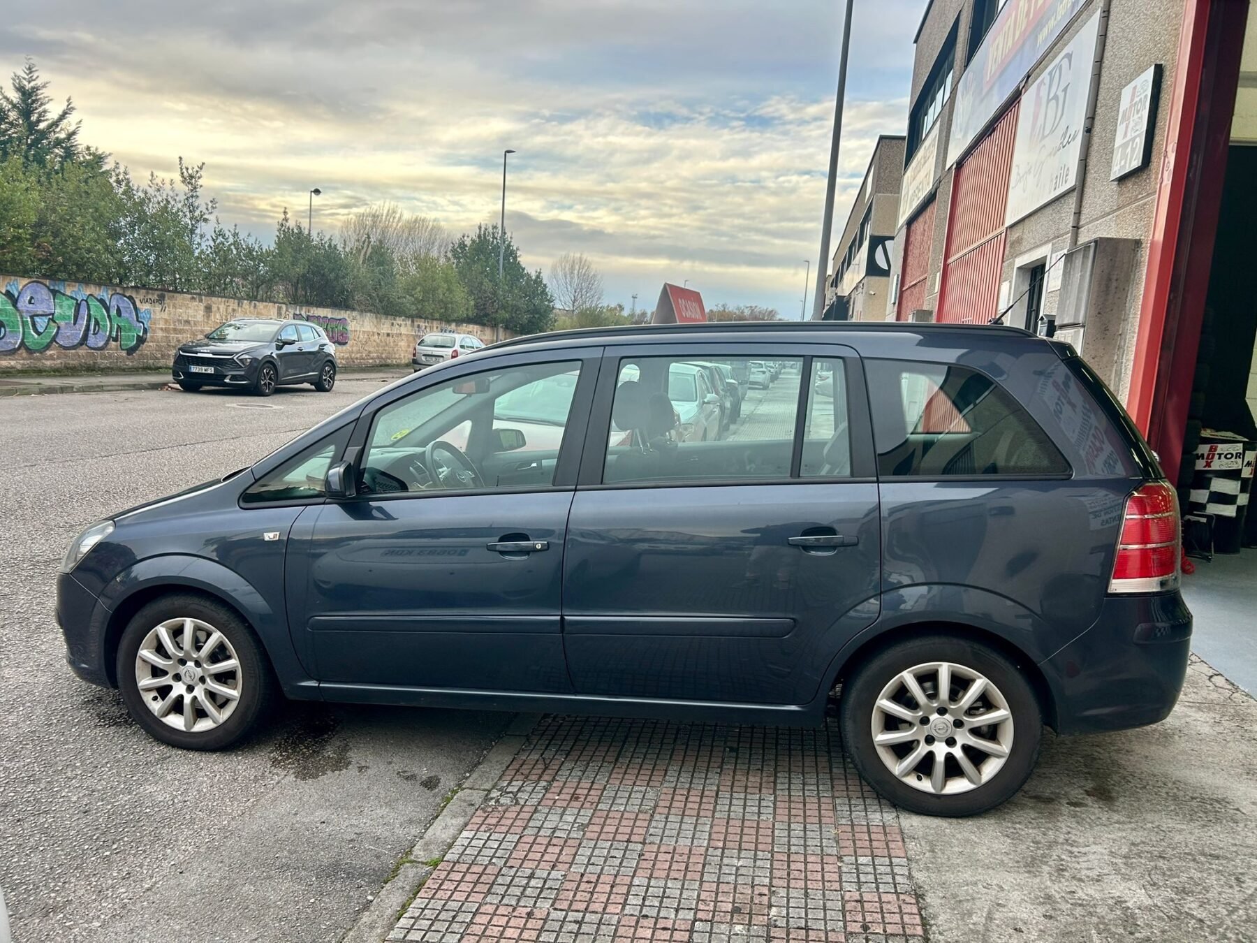 OPEL ZAFIRA 1.9 CDTI COSMO