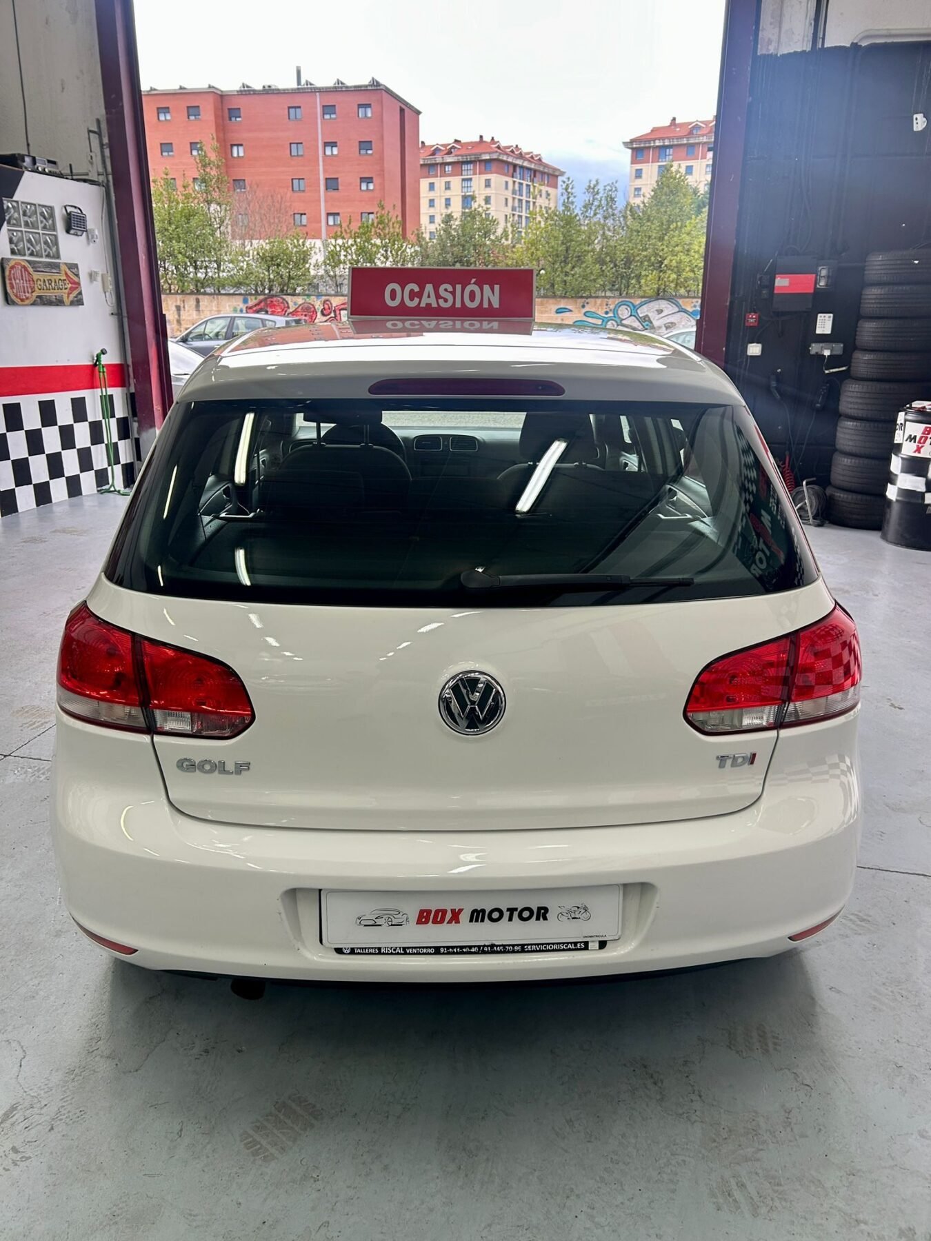 VOLKSWAGEN Golf VI 1.6 TDI ADVANCE BLUE MOTION