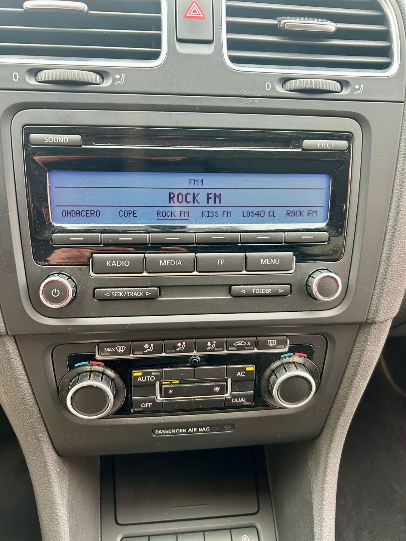 VOLKSWAGEN Golf VI 1.6 TDI ADVANCE BLUE MOTION