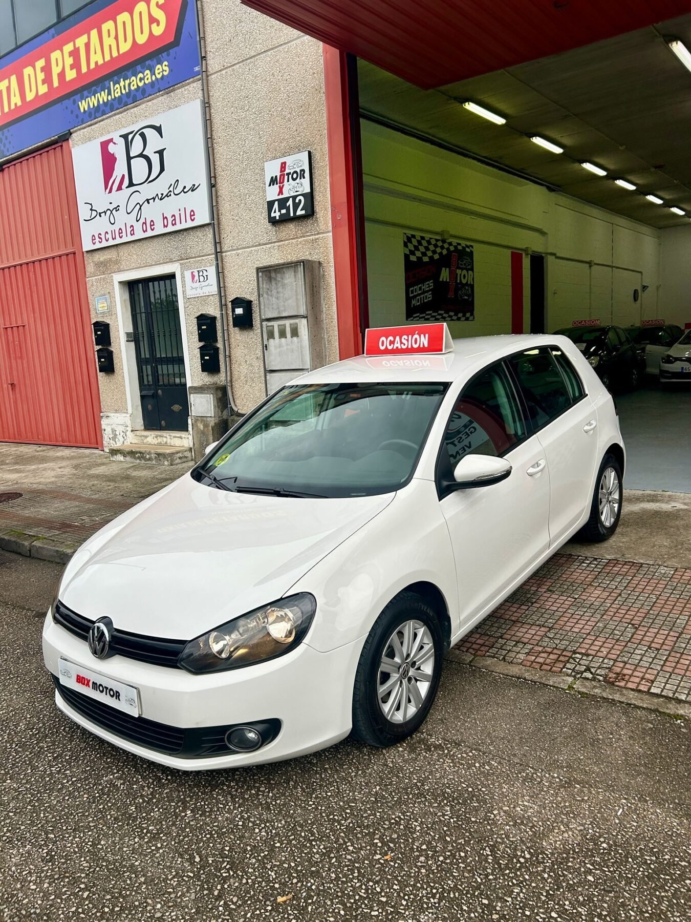 VOLKSWAGEN Golf VI 1.6 TDI ADVANCE BLUE MOTION