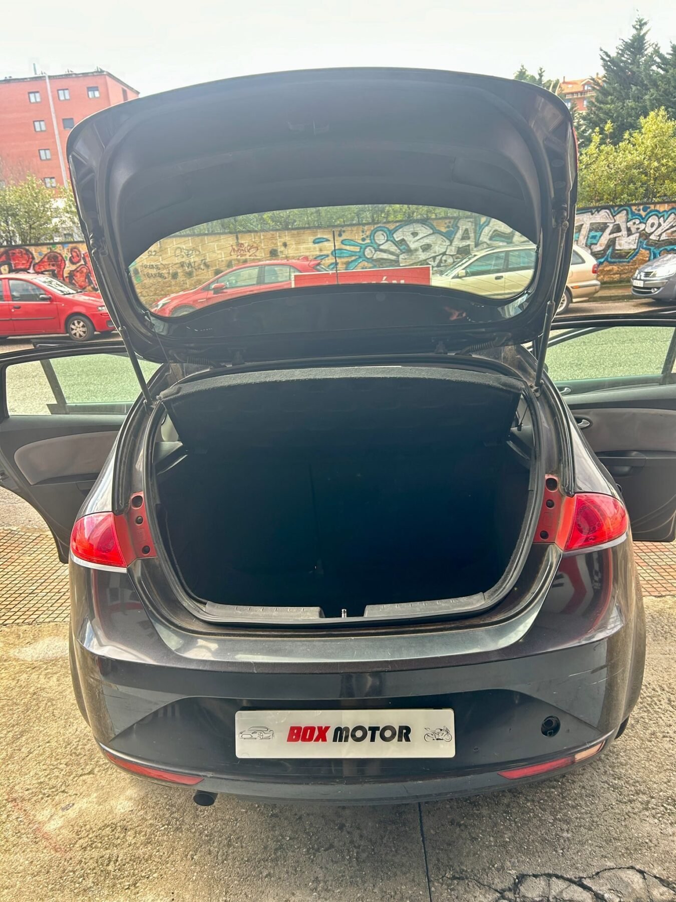 SEAT LEON 1.6 TDI REFERENCE