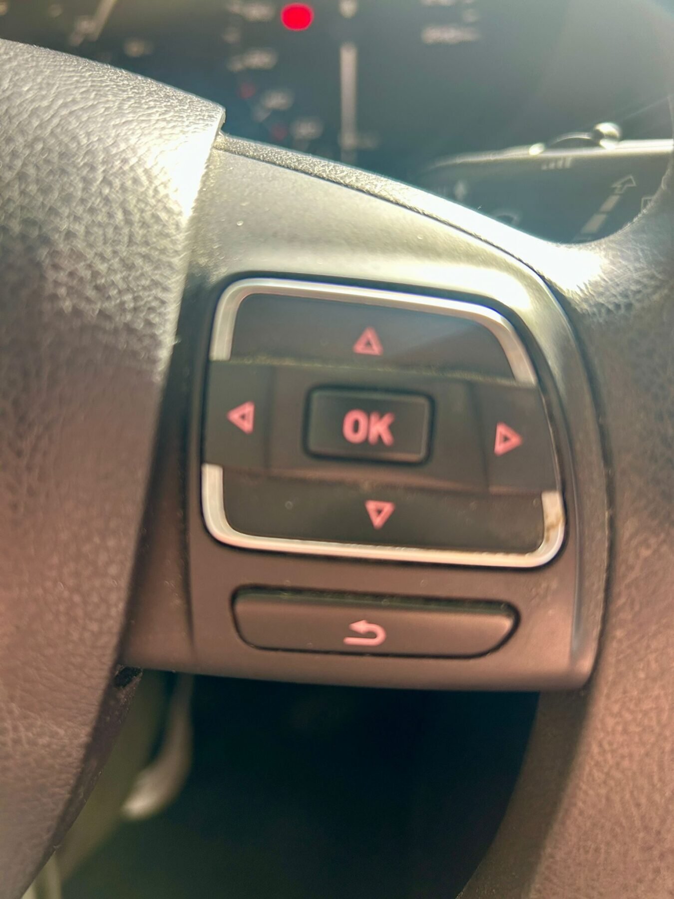 SEAT LEON 1.6 TDI REFERENCE