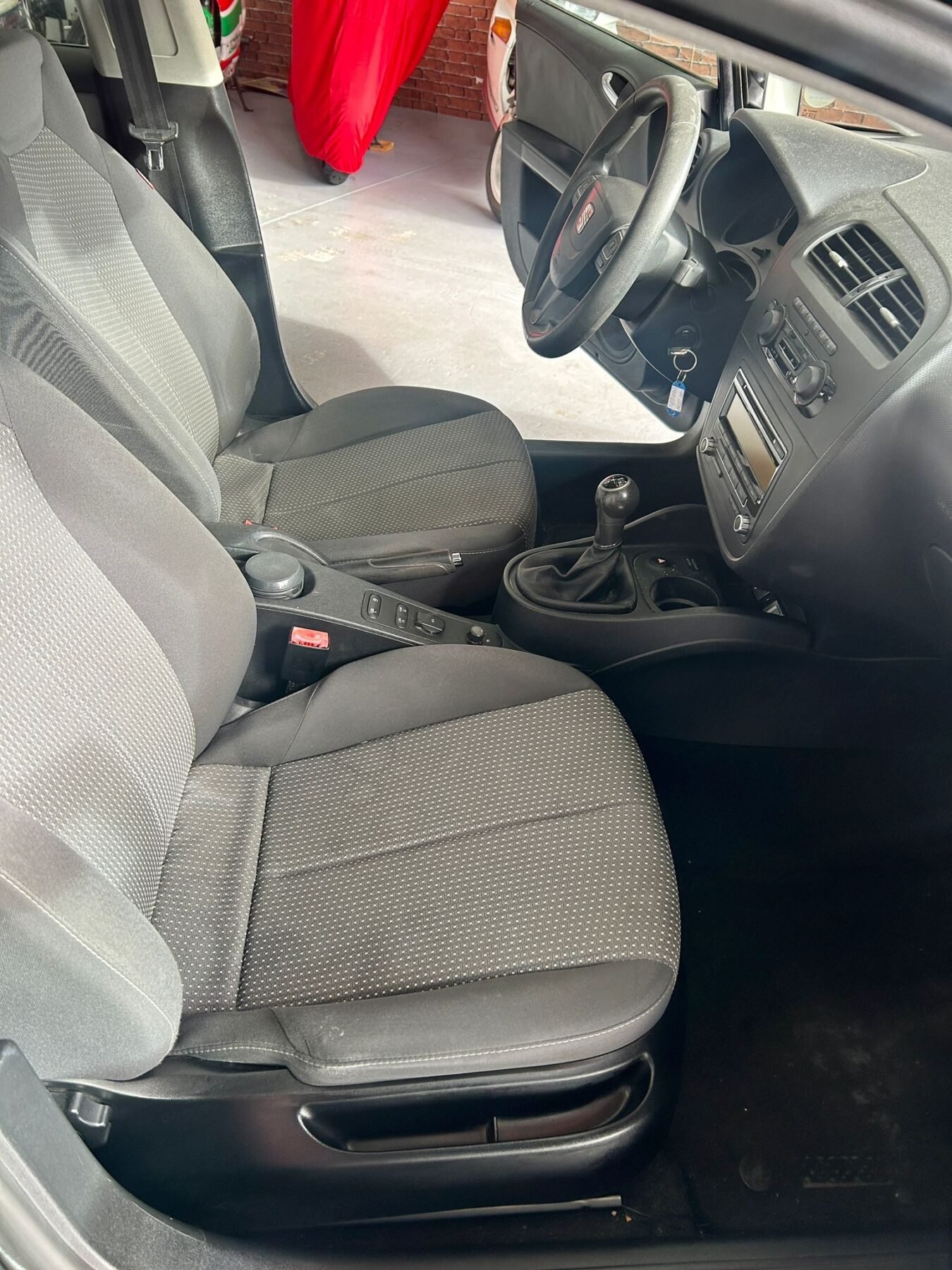 SEAT LEON 1.6 TDI REFERENCE