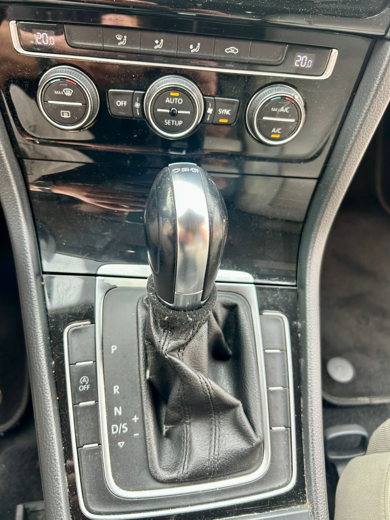 VOLKSWAGEN GOLF VII 2.0 TDI  