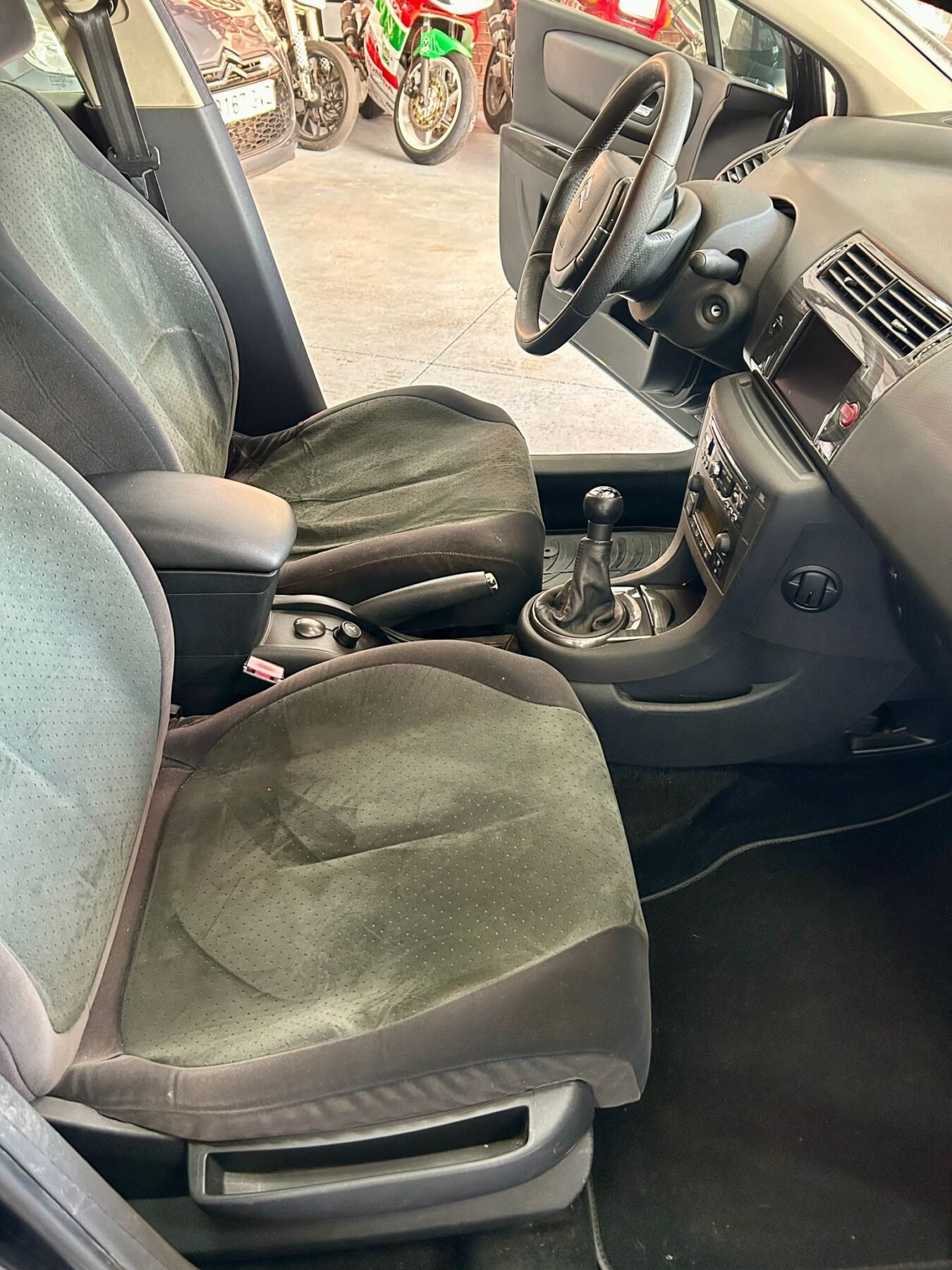 CITROEN C4 1.6 HDi Exclusive