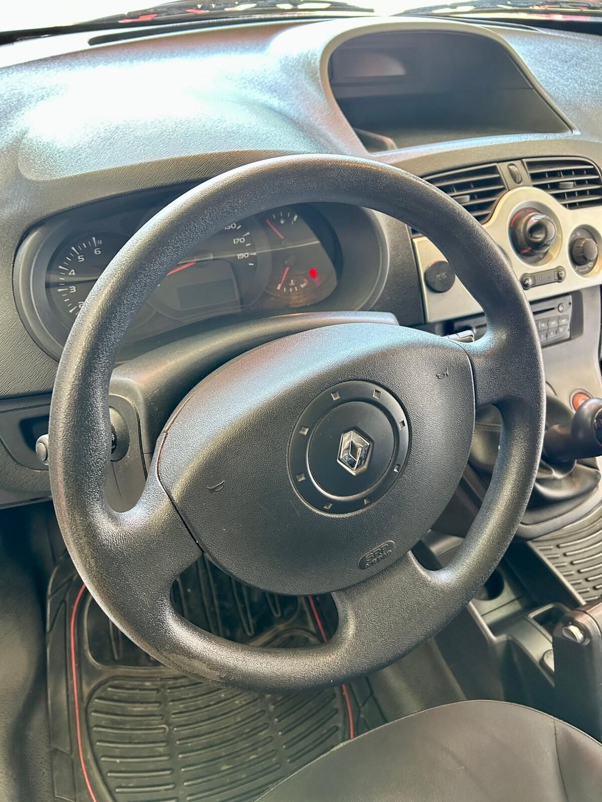 RENAULT KANGOO 1.5 DCI