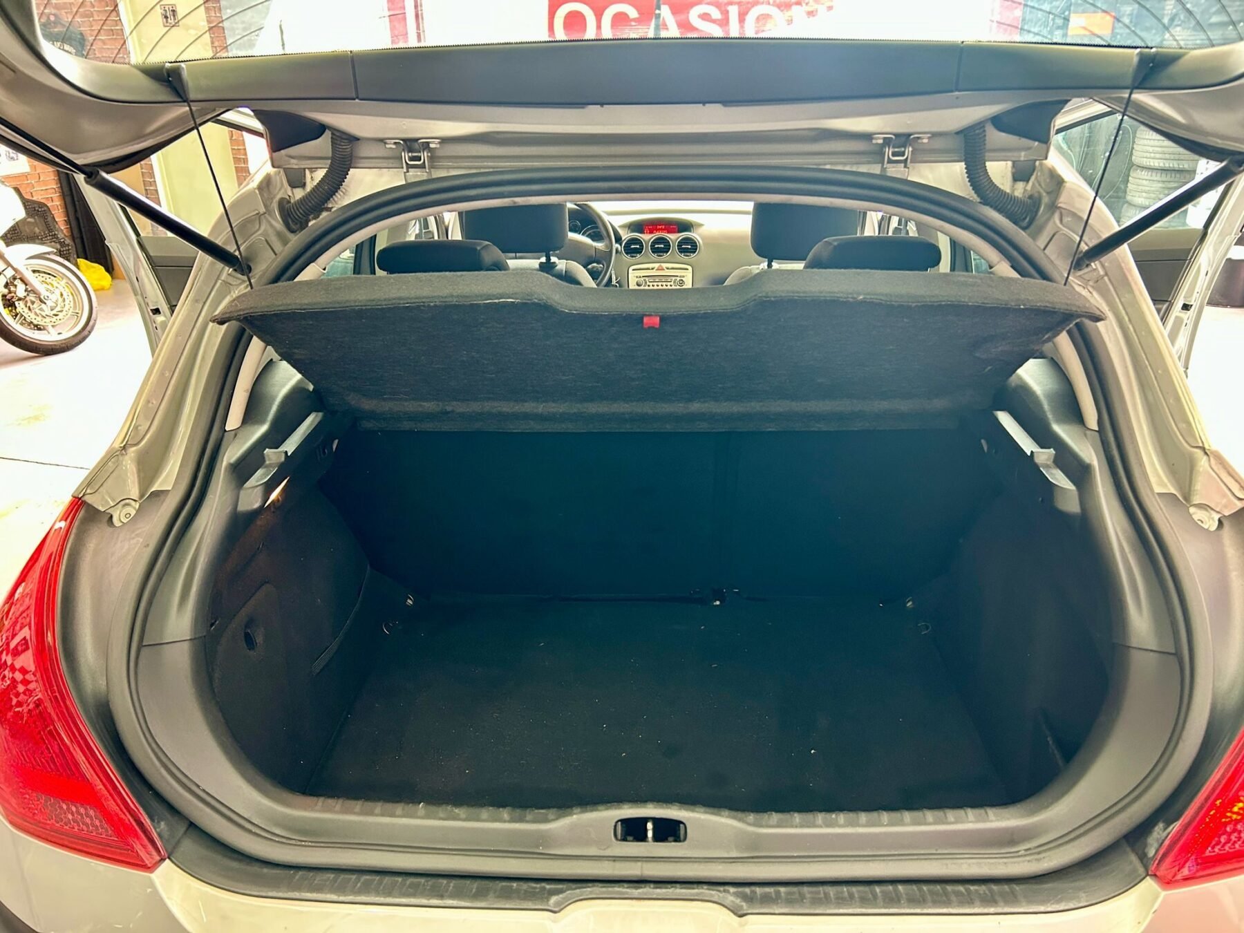 PEUGEOT 308 1.6 HDI CONFORT