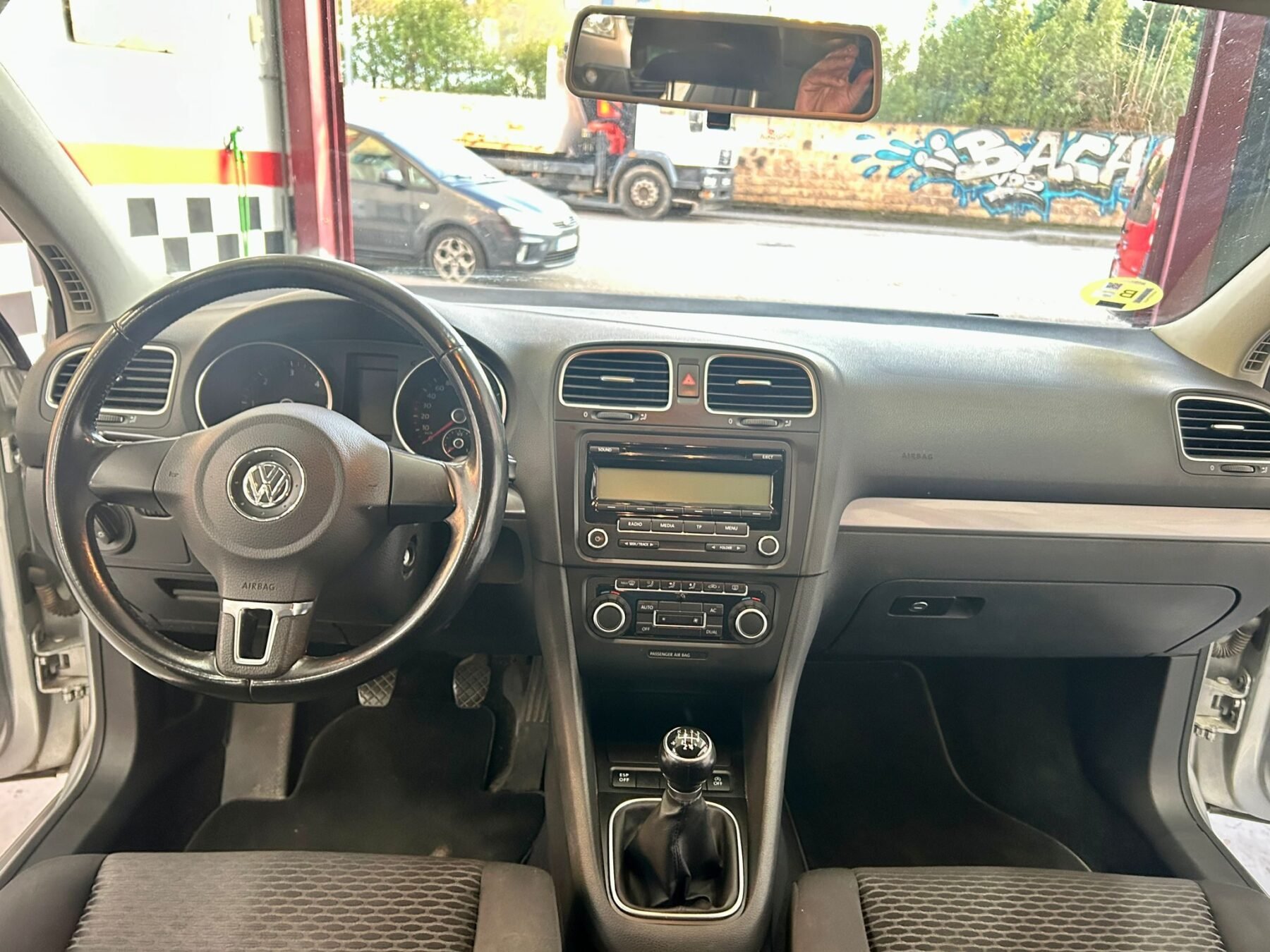 VOLKSWAGEN GOLF VI 1.6 TDI ADVANCE BLUE MOTION