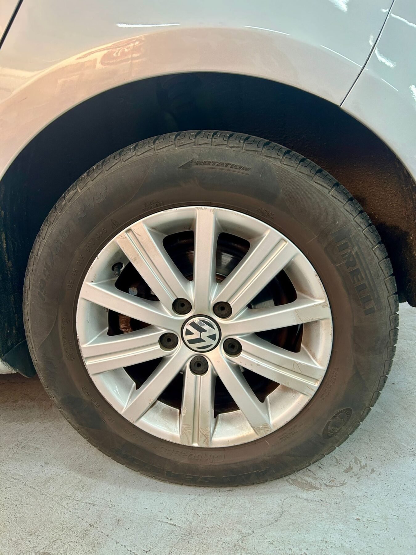 VOLKSWAGEN GOLF VI 1.6 TDI ADVANCE BLUE MOTION