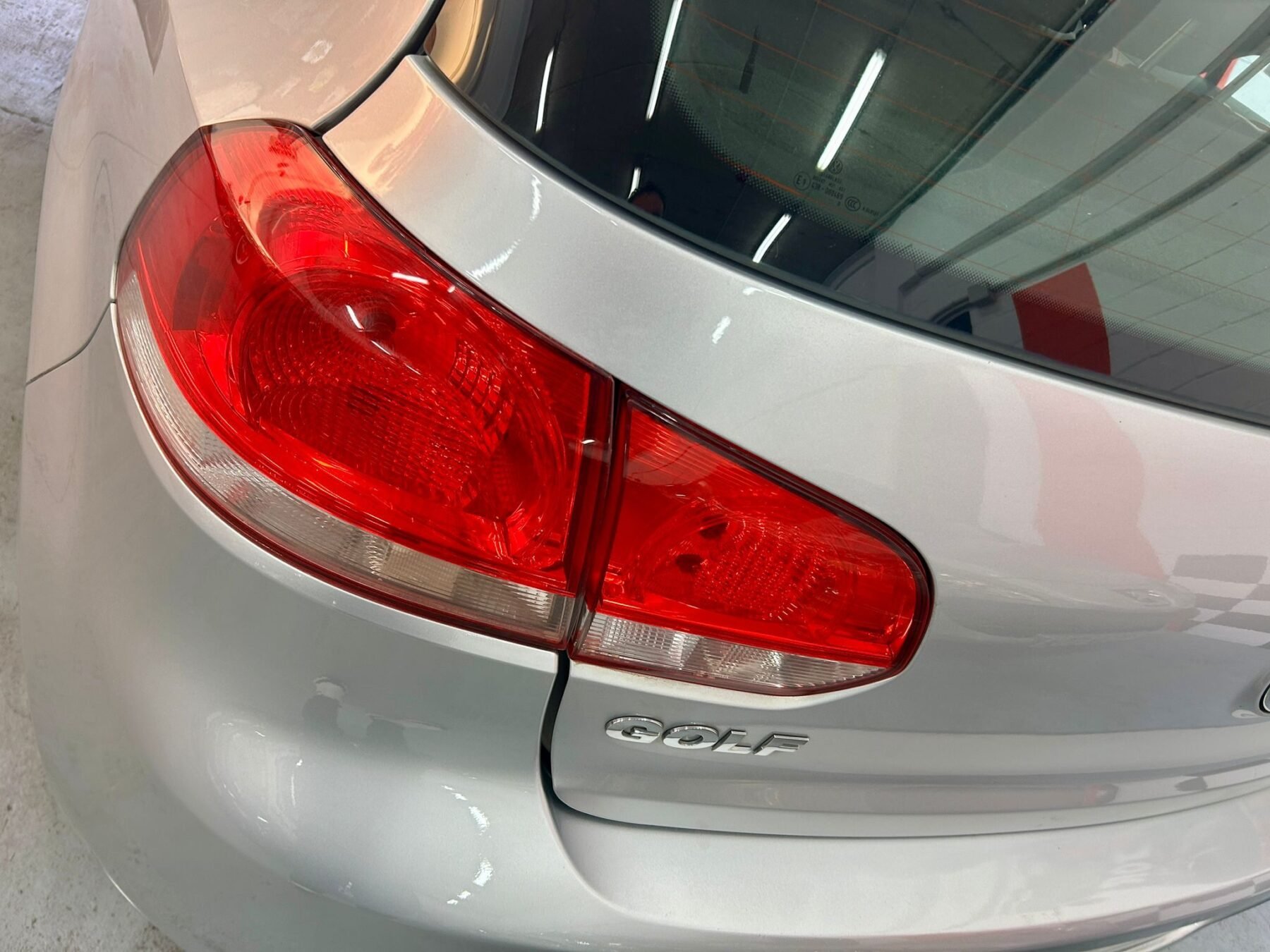 VOLKSWAGEN GOLF VI 1.6 TDI ADVANCE BLUE MOTION