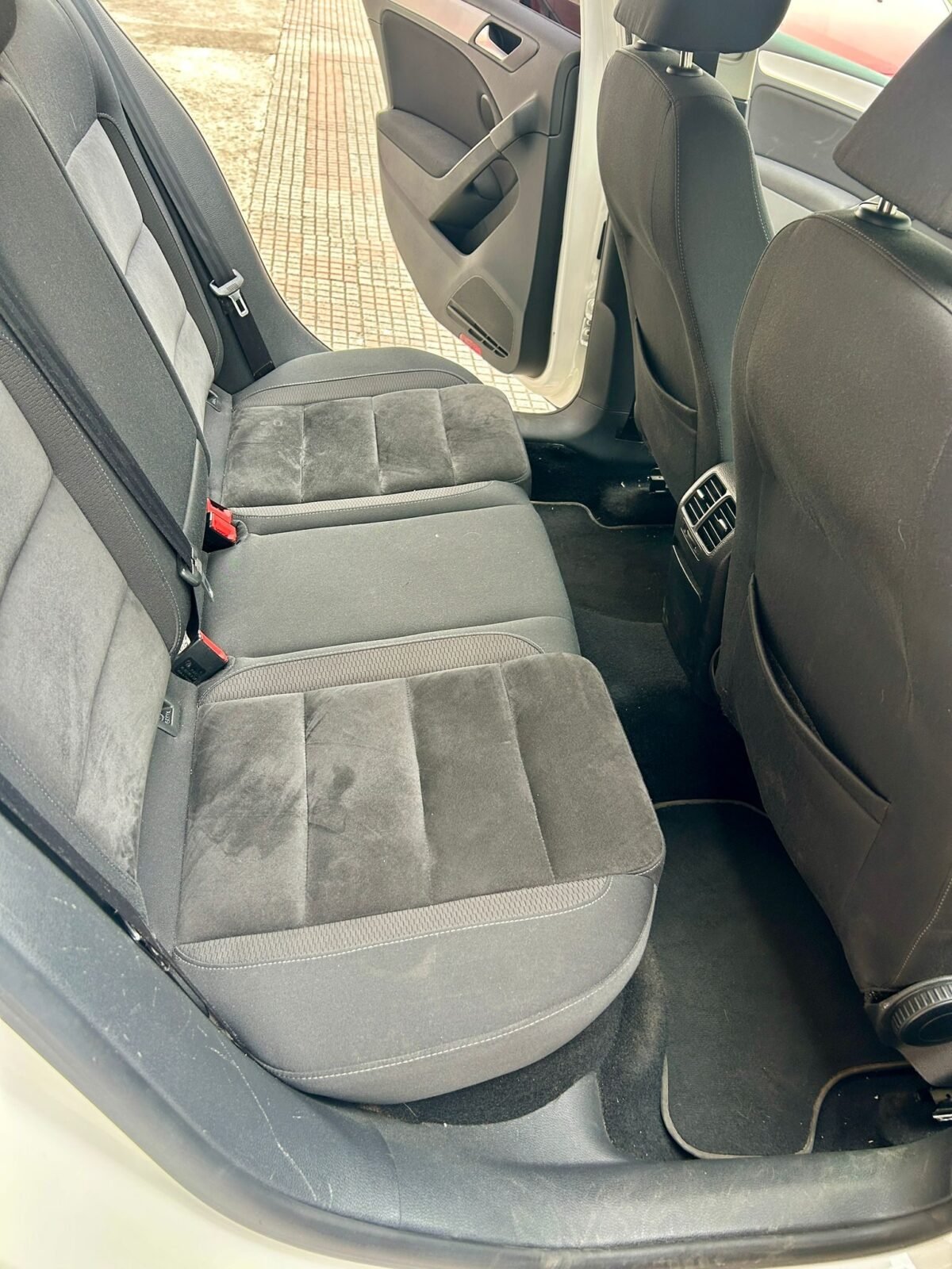 VOLKSWAGEN GOLF VI 1.6 TDI SPORT