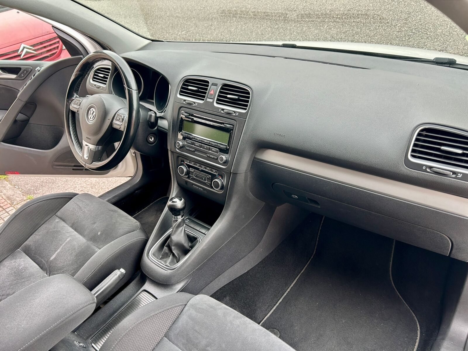 VOLKSWAGEN GOLF VI 1.6 TDI SPORT