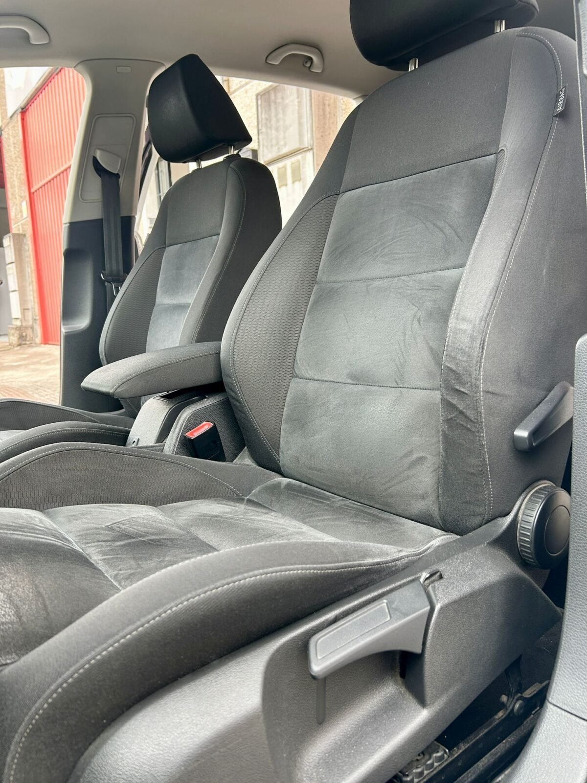 VOLKSWAGEN GOLF VI 1.6 TDI SPORT