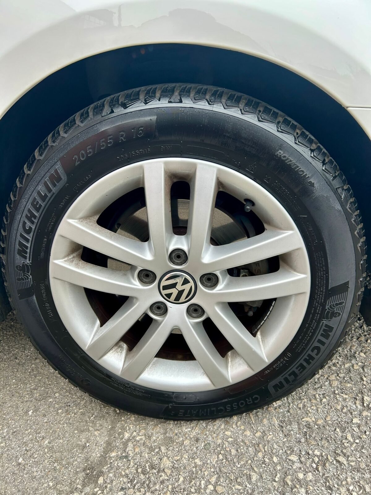 VOLKSWAGEN GOLF VI 1.6 TDI SPORT