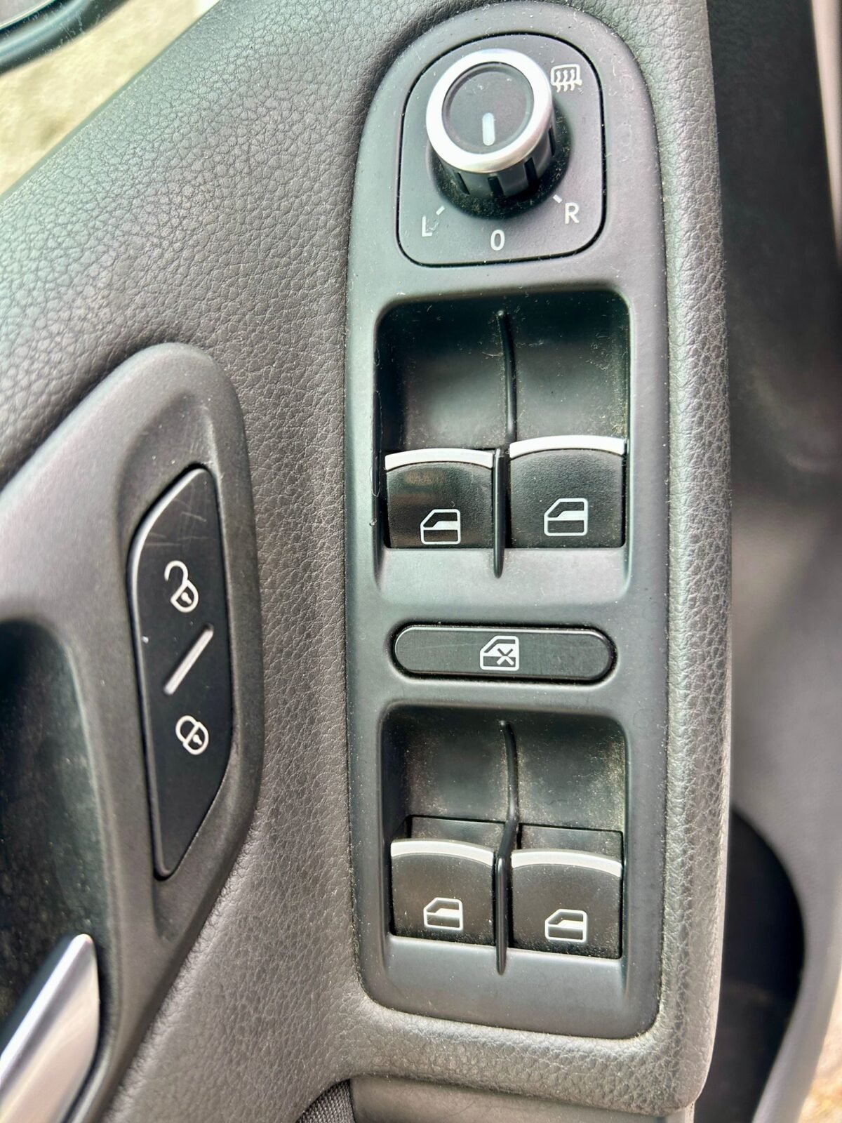 VOLKSWAGEN GOLF VI 1.6 TDI SPORT