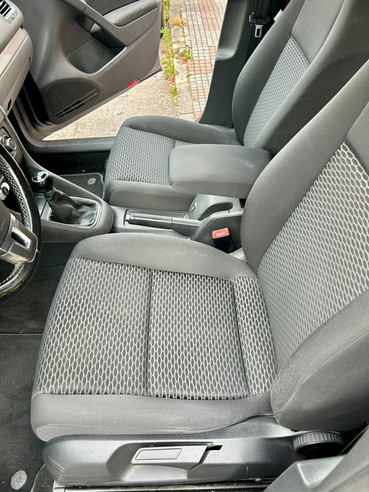 VOLKSWAGEN GOLF VI 1.6 TDI ADVANCE  