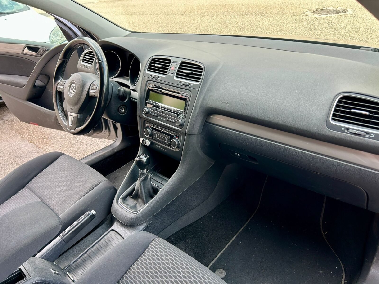 VOLKSWAGEN GOLF VI 1.6 TDI ADVANCE  