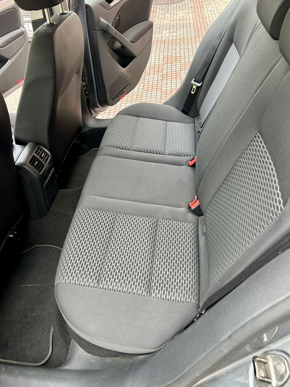 VOLKSWAGEN GOLF VI 1.6 TDI ADVANCE  